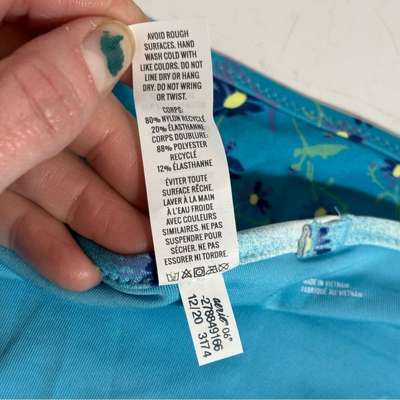 BNWT Aerie women’s blue floral ruffled bikini swim bottoms in size small - Picture 8 of 8